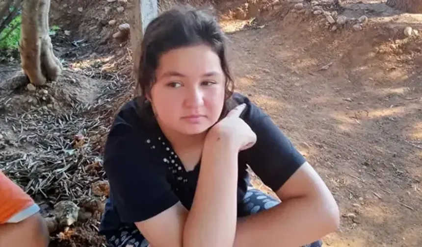 Antalya'da kayıp 14 yaşındaki Şerife aranıyor