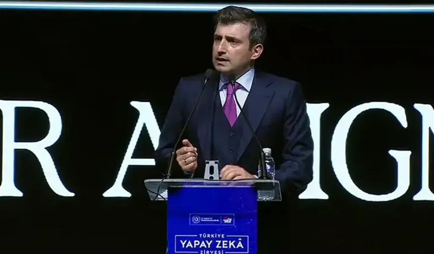 Bayraktar: Makinelerin ve makine insanların istilası ile karşı karşıyayız