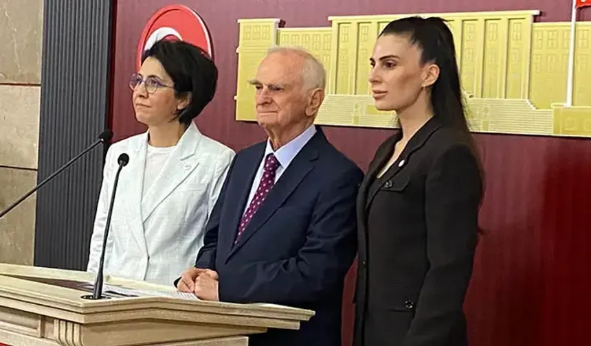 Önder Sav: CHP'den istifa ediyorum
