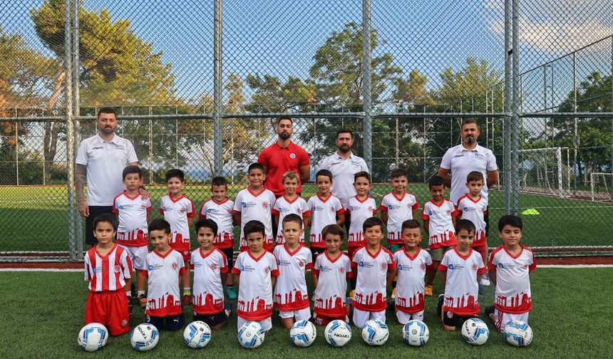 Futbol Akademisi'nde yaz dönemi