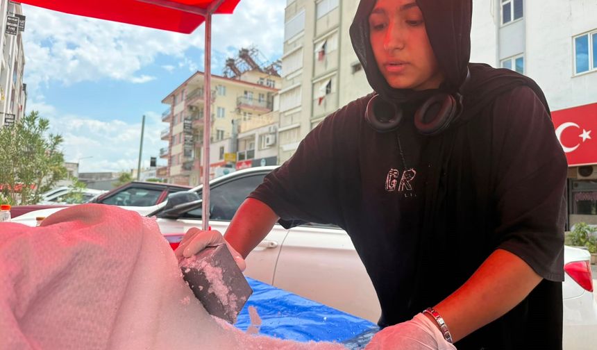 Karlar, 14 yaşındaki Kübra'nın tezgâhında alıcı buluyor