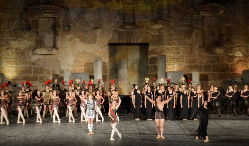 'Spartacus' izleyiciyle buluştu