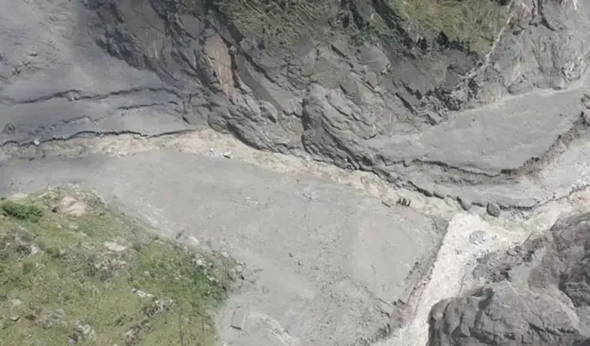 Nepal’de çığ düştü: 10 kişi kayıp