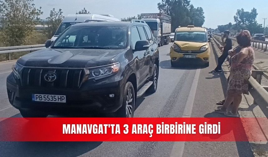 Manavgat'ta 3 araç birbirine girdi