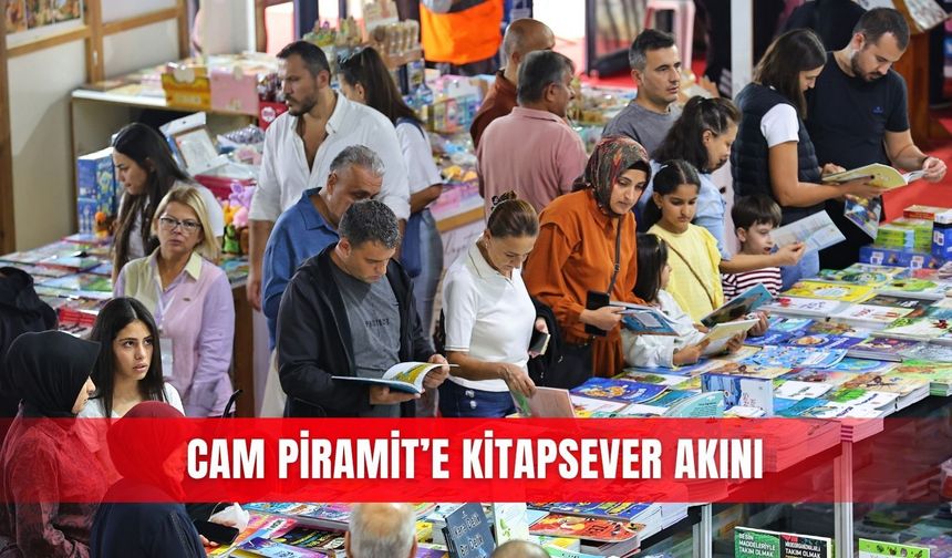 Cam Piramit’e kitapsever akını